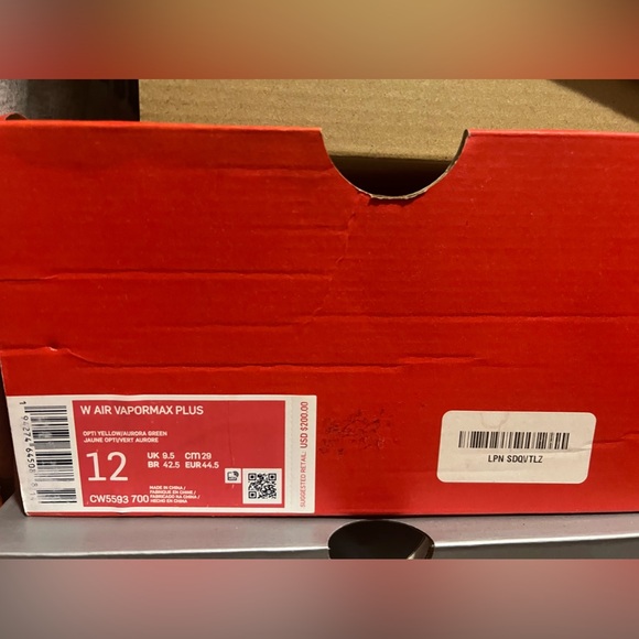 Womens Vapor max size 12